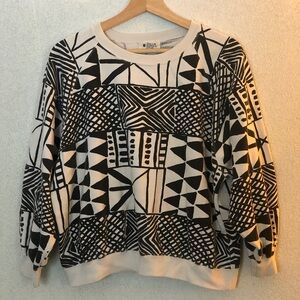 Magnet Vintage Clockblock Geometric Cropped Crewneck Sweatshirt